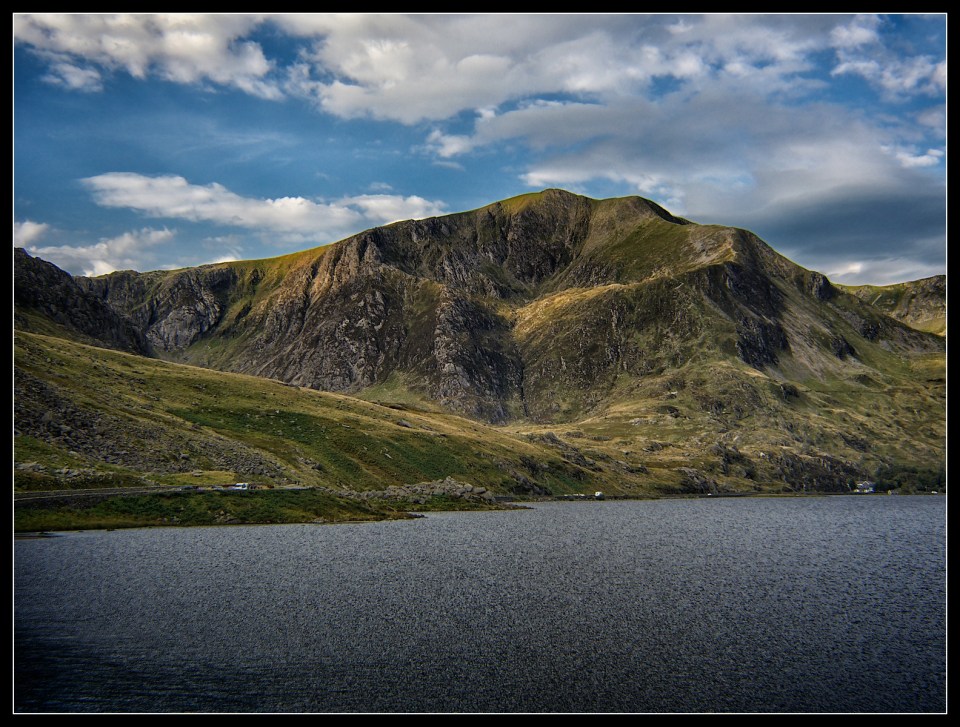 y-garn-from-llyn-ogwen